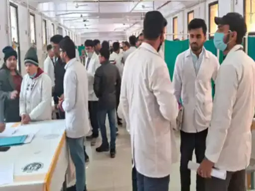 मेडिकल कॉलेजों