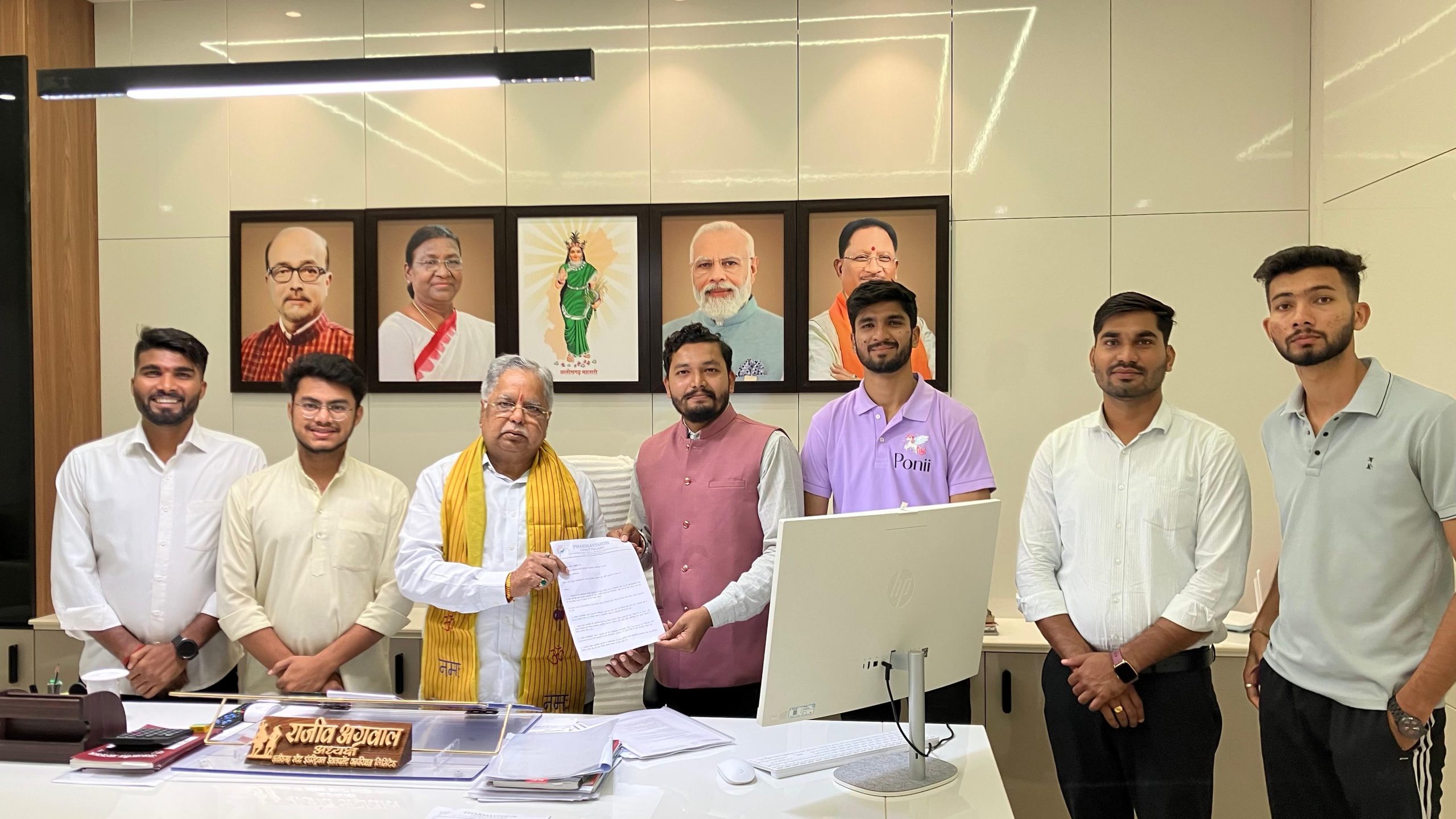 छत्तीसगढ़ को फार्मा हब बनाने हेतु CSIDC अध्यक्ष को सौंपा गया ज्ञापन