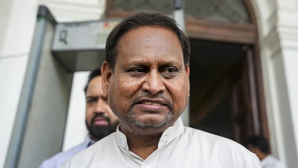 Humayun kabir retirement politics